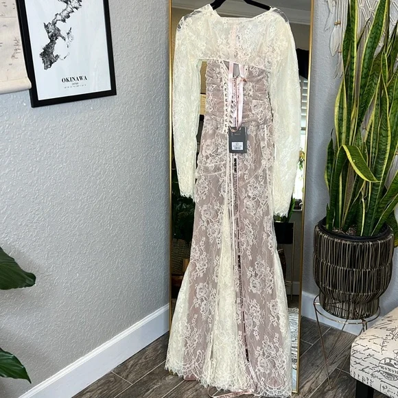 floral wedding dress long sleeve Illusion Long Sleeve Flower Wedding Dress